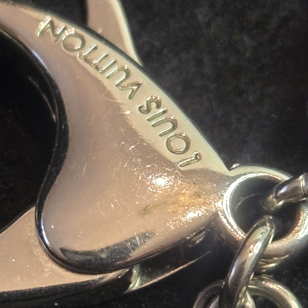 Louis Vuitton Fleur d'Epi Bag Charm - Fuchsia - Picture 5 of 7